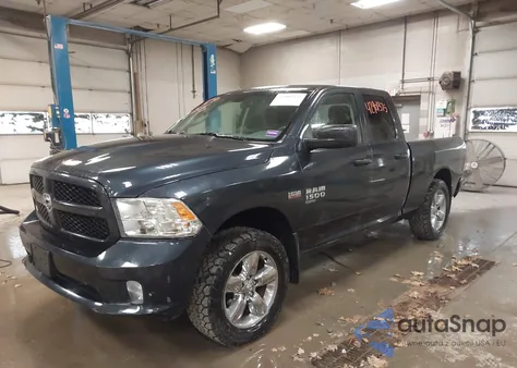 2019 Ram 1500 Classic Express 4X4 6'4 Box из США, поврежденный, VIN 1C6RR7FT5KS507885